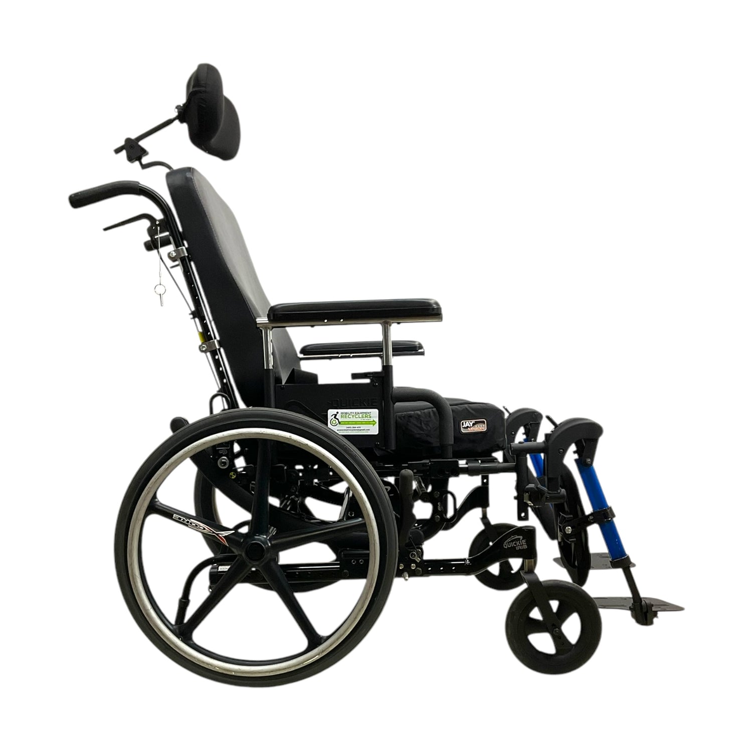 Right Side View of Quickie Iris HD Tilt-in-Space