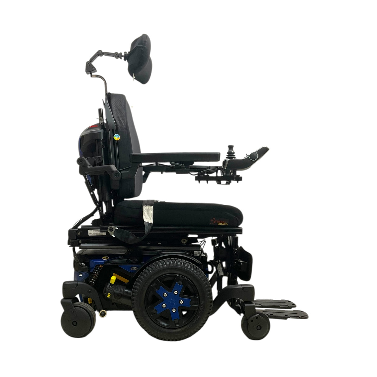 Right Side View of 2023 Pride Mobility Quantum Q6 Edge 3 Stretto Power Chair