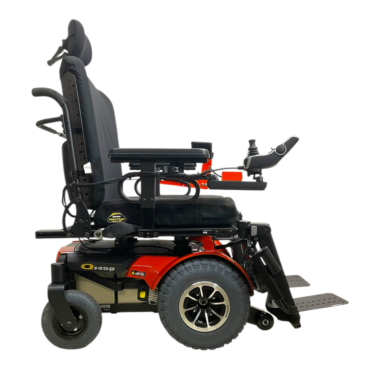 Right Side View of Pride Mobility Quantum 1450 Bariatric Power Chair