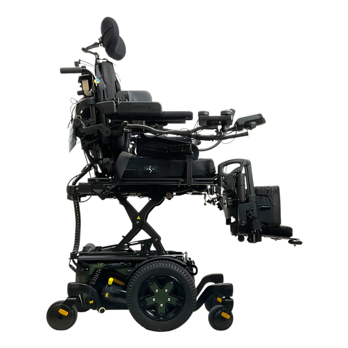 Mint Condition 2023 Pride Mobility Quantum Q6 Edge 3 Stretto Power Chair with Micro ASL Joystick | Individually Elevating Legs | Seat Elevate, Tilt, Recline | Backup Camera | 8 Miles!