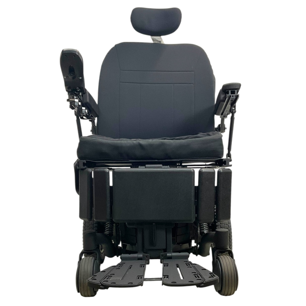 Front View of Pride Mobility Quantum Q6 Edge HD Bariatric Power Chair