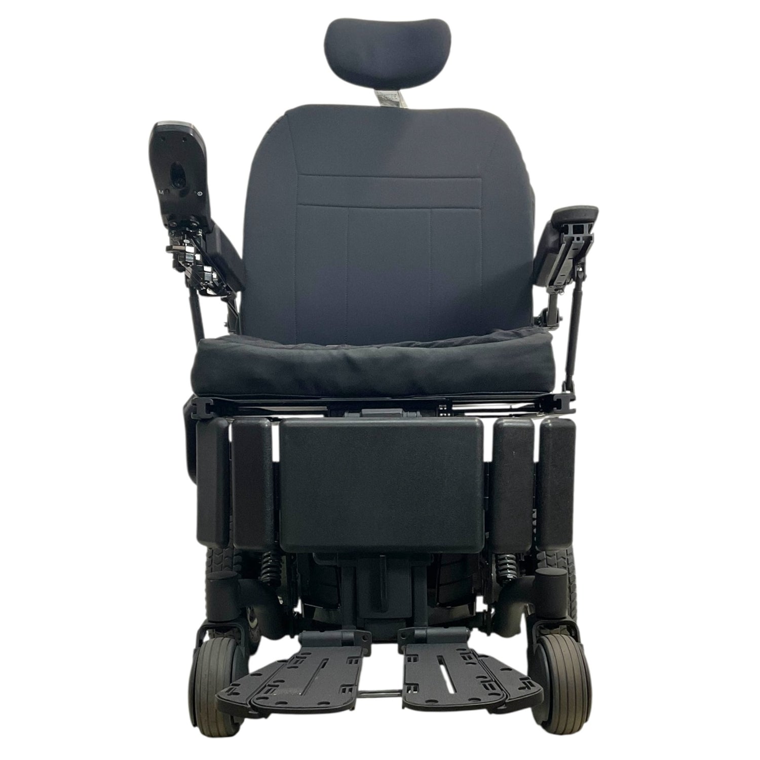 Front View of Pride Mobility Quantum Q6 Edge HD Bariatric Power Chair