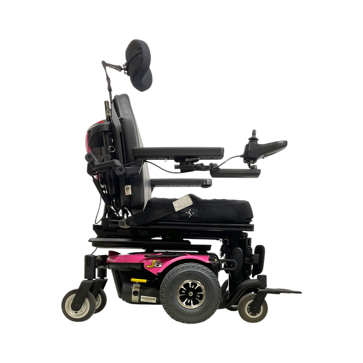 Right Side View of Pride Mobility Quantum J6 Power Chair