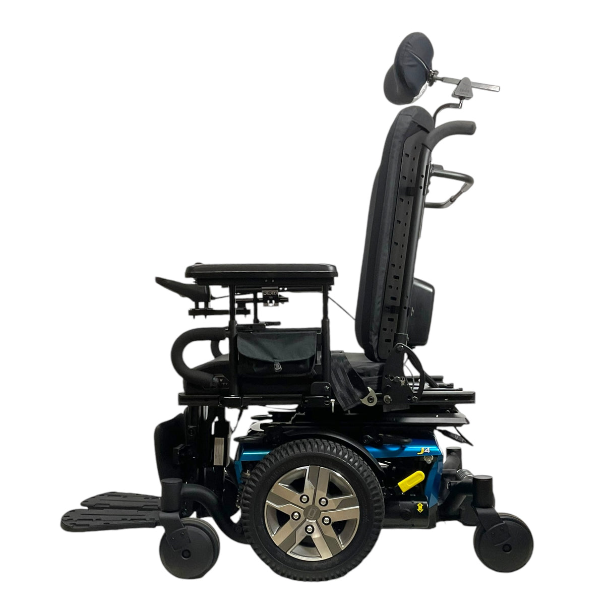 Left Side View of Pride Quantum J4 Power Chair