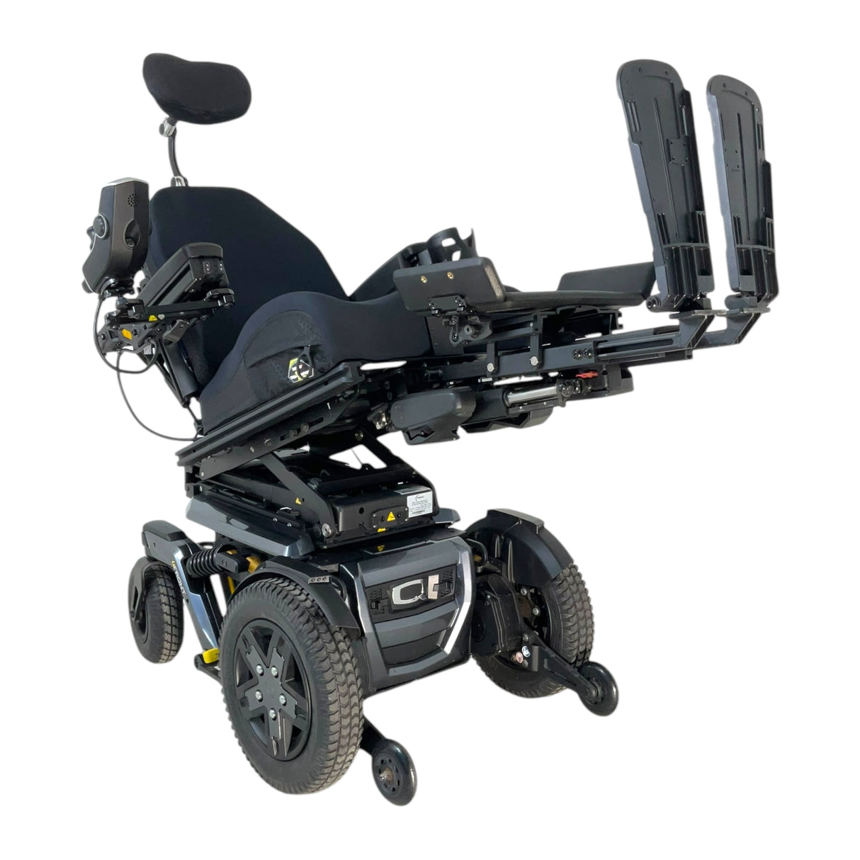 Pride Quantum 4Front power chair - overview