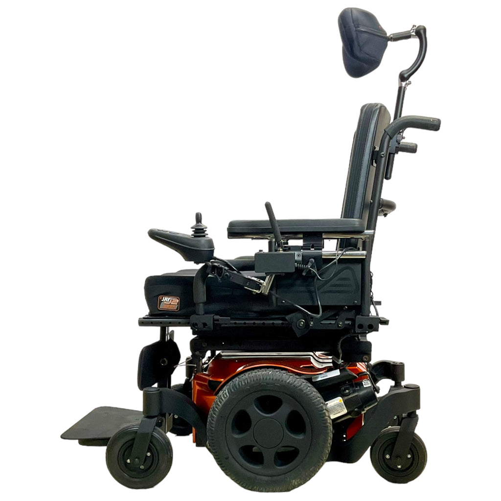 Left profile view of Quickie Pulse 6 power chair