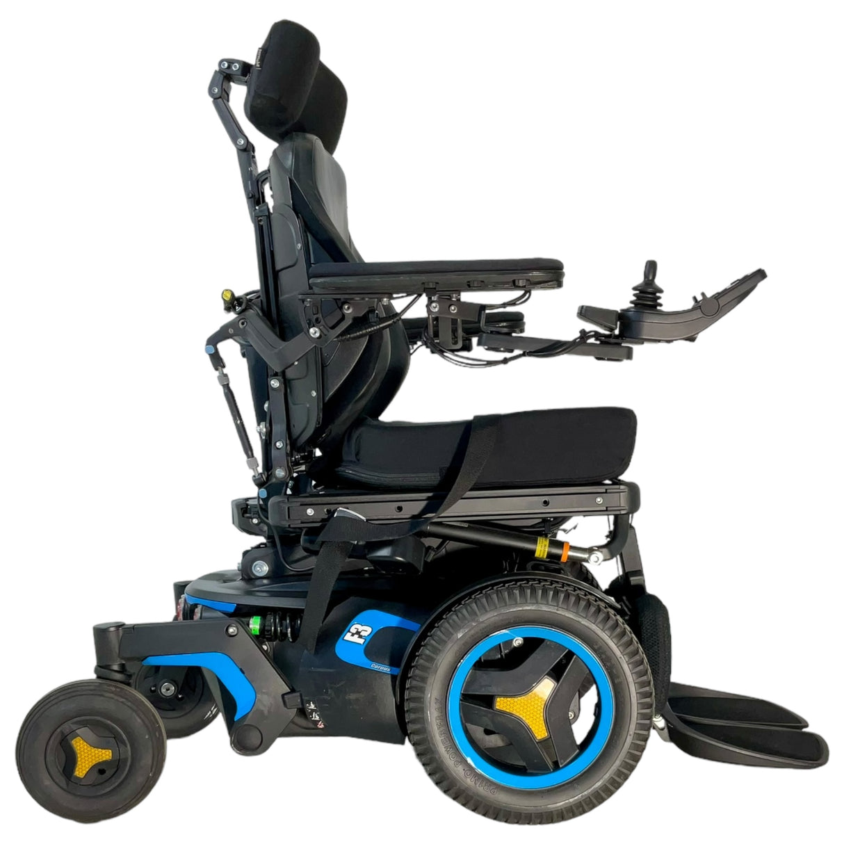 Right profile view of Pemobil F3 Corpus Power Chair