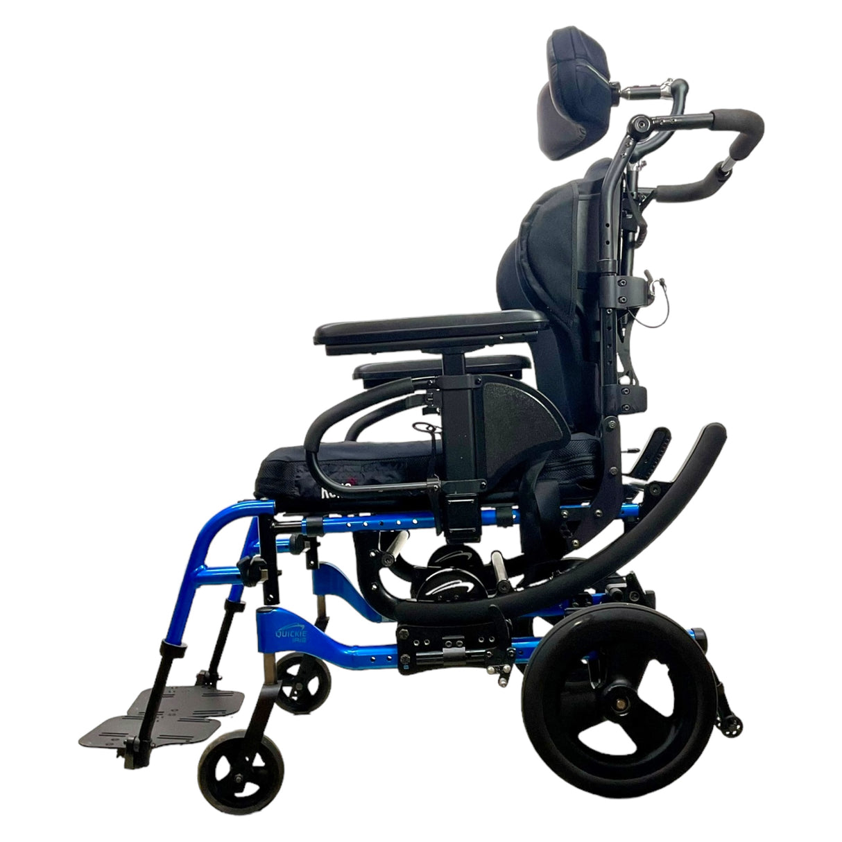 Left profile view of 2022 Quickie Iris Tilt-in-Space