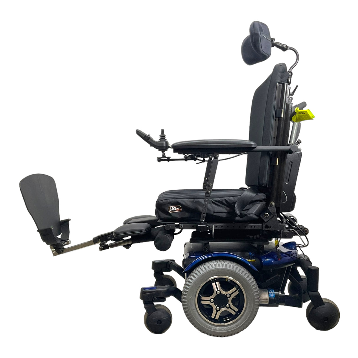 Quantum 600 power chair - power legs