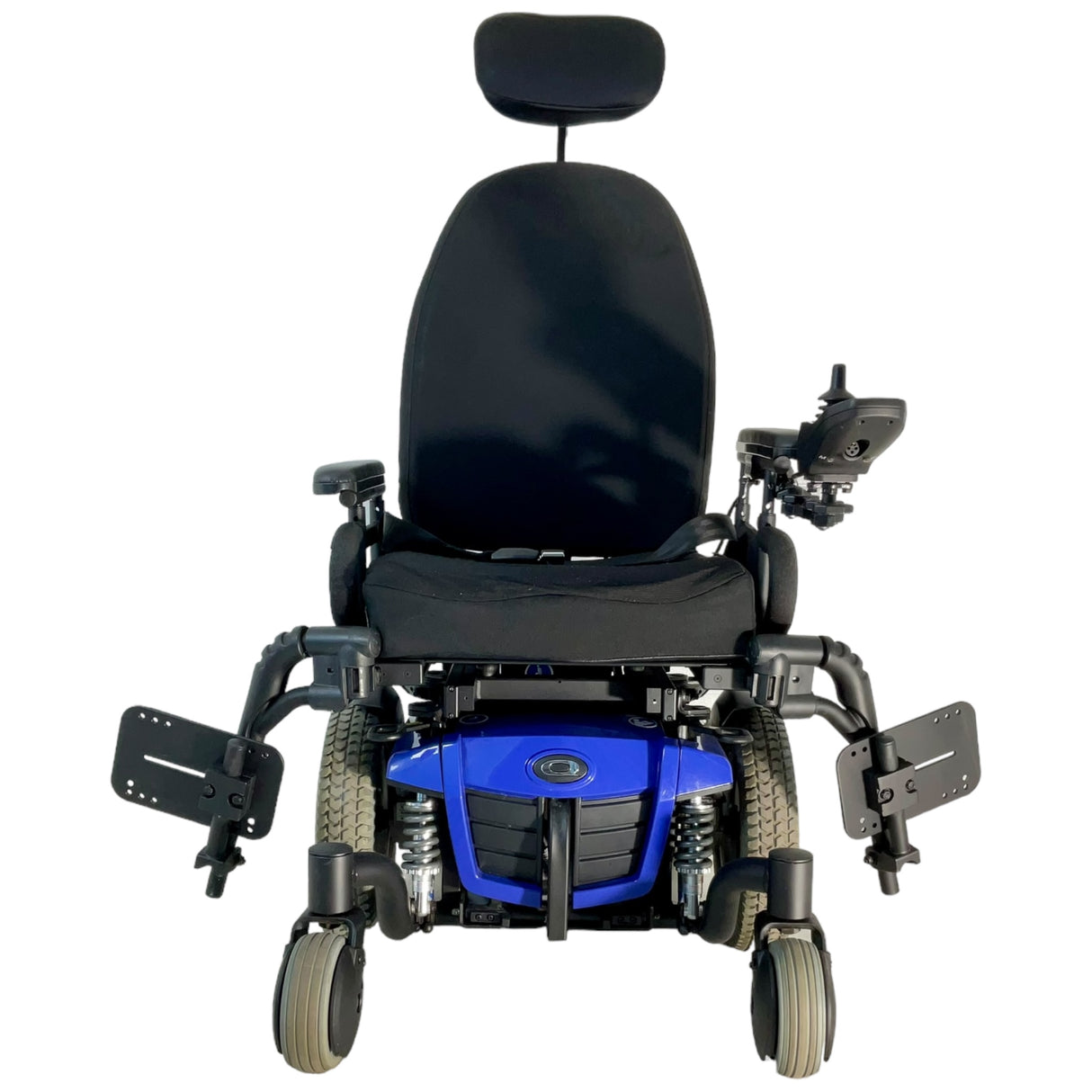 Pride Quantum Q6 Edge power chair - swing-away leg rests