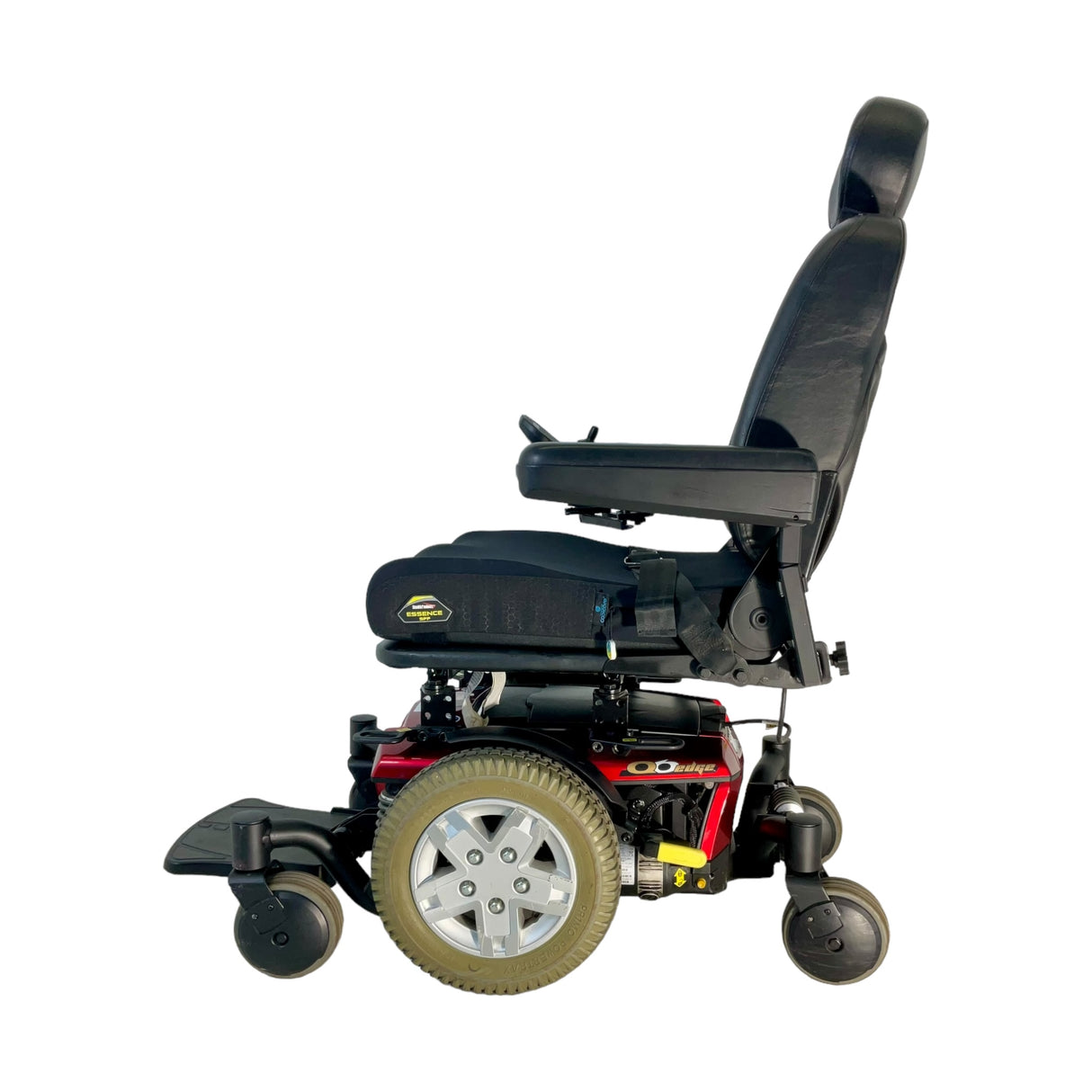 Left profile view of Pride Quantum Q6 Edge power chair