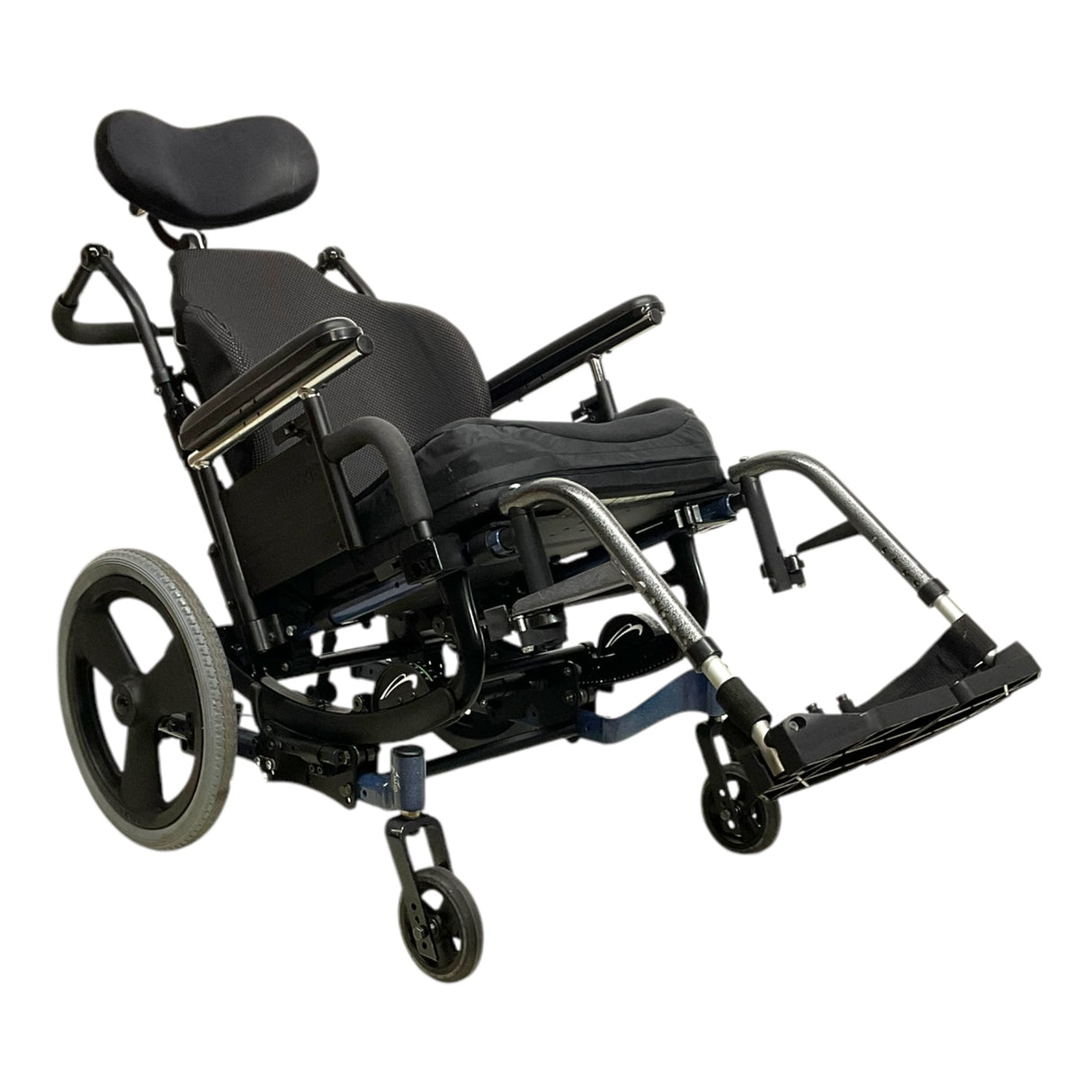 Quickie Iris Tilt-in-Space Wheelchair - Overview