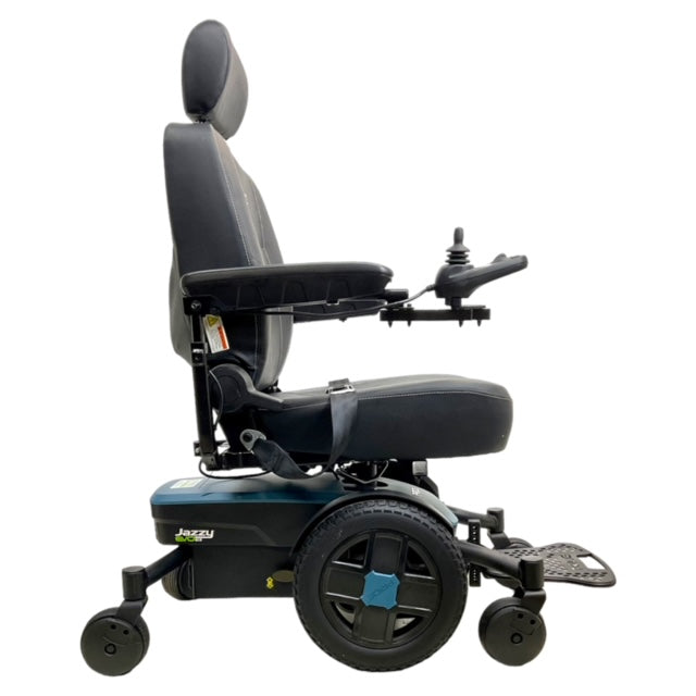 Right profile view of Pride Jazzy EVO 613 Power Chair