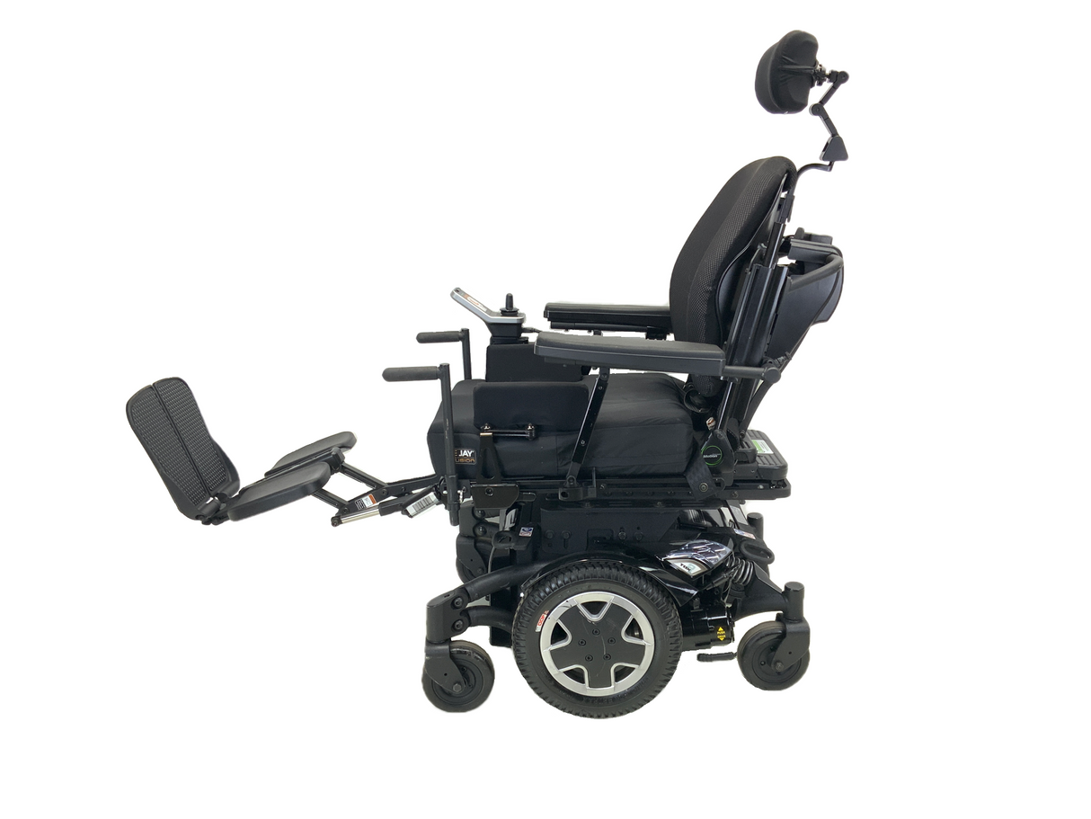 2018 Invacare TDX SP 2 Power Chair | 18" x 21" Seat | Seat Elevate, Tilt, Recline, Power Legs-Mobility Equipment for Less