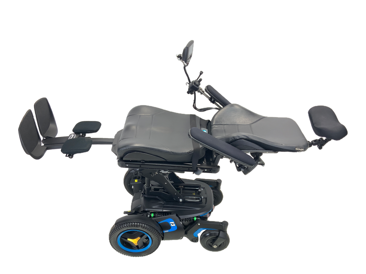 2018 Permobil F3 Corpus Power Chair | 19" x 20" Seat | Tilt, Recline, Power Legs, Seat Elevate | Only 0.9 Miles! | Compact Joystick With Display-Mobility Equipment for Less