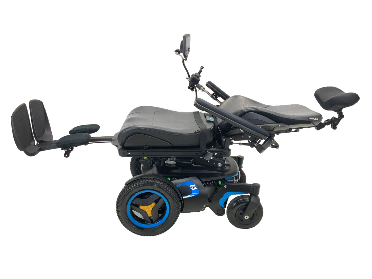 2018 Permobil F3 Corpus Power Chair | 19" x 20" Seat | Tilt, Recline, Power Legs, Seat Elevate | Only 0.9 Miles! | Compact Joystick With Display-Mobility Equipment for Less