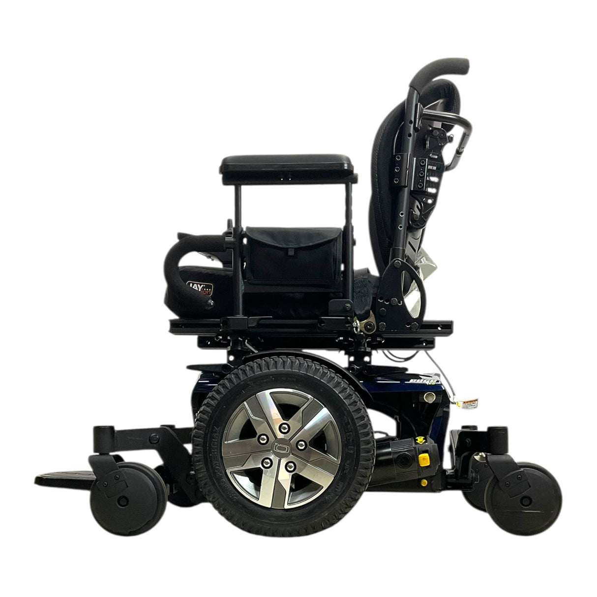 Left Side View of Pride Mobility Quantum Q6 Edge 2.0 Power Wheelchair