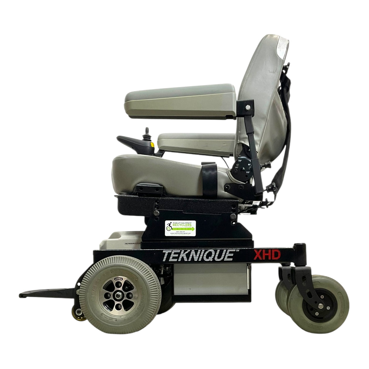 Left Side View of Hoveround Teknique XHD Bariatric Power Chair