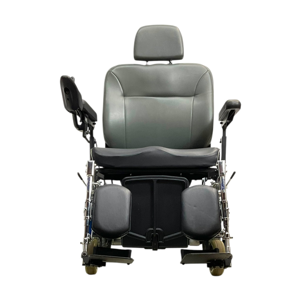 Front View of Invacare TDX SI HD