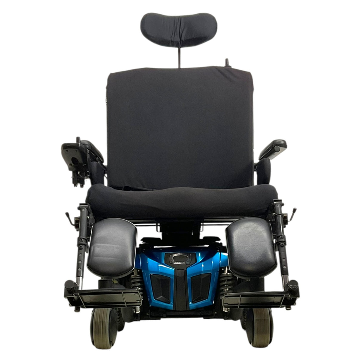 Front View of Pride Quantum J4 HD Power Wheelchair