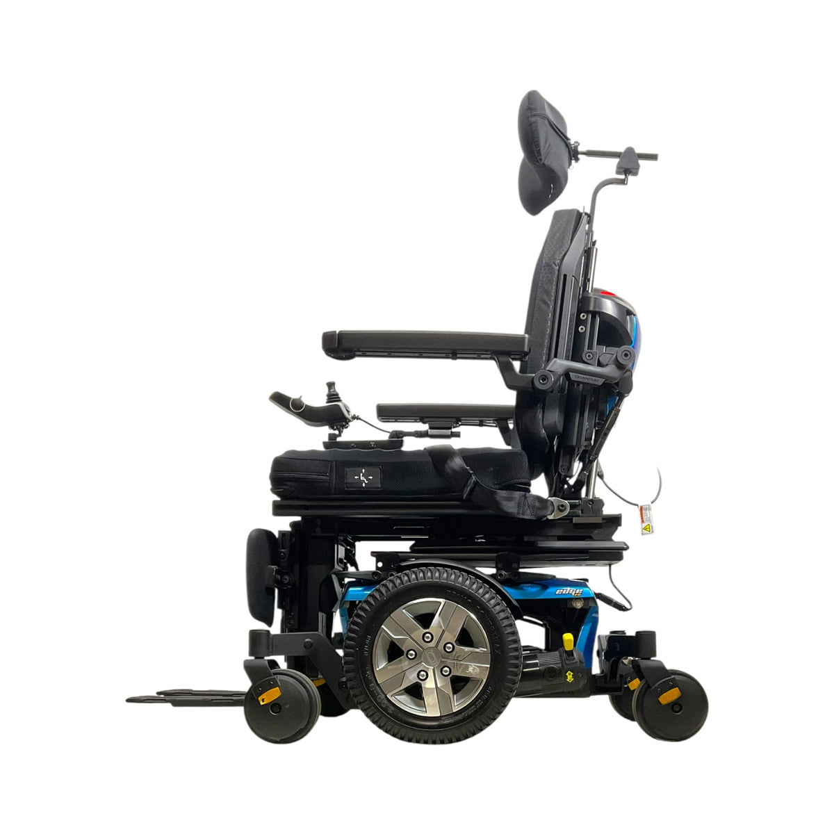 Left Side View of Pride Quantum Q6 Edge 2.0 Rehab Power Chair