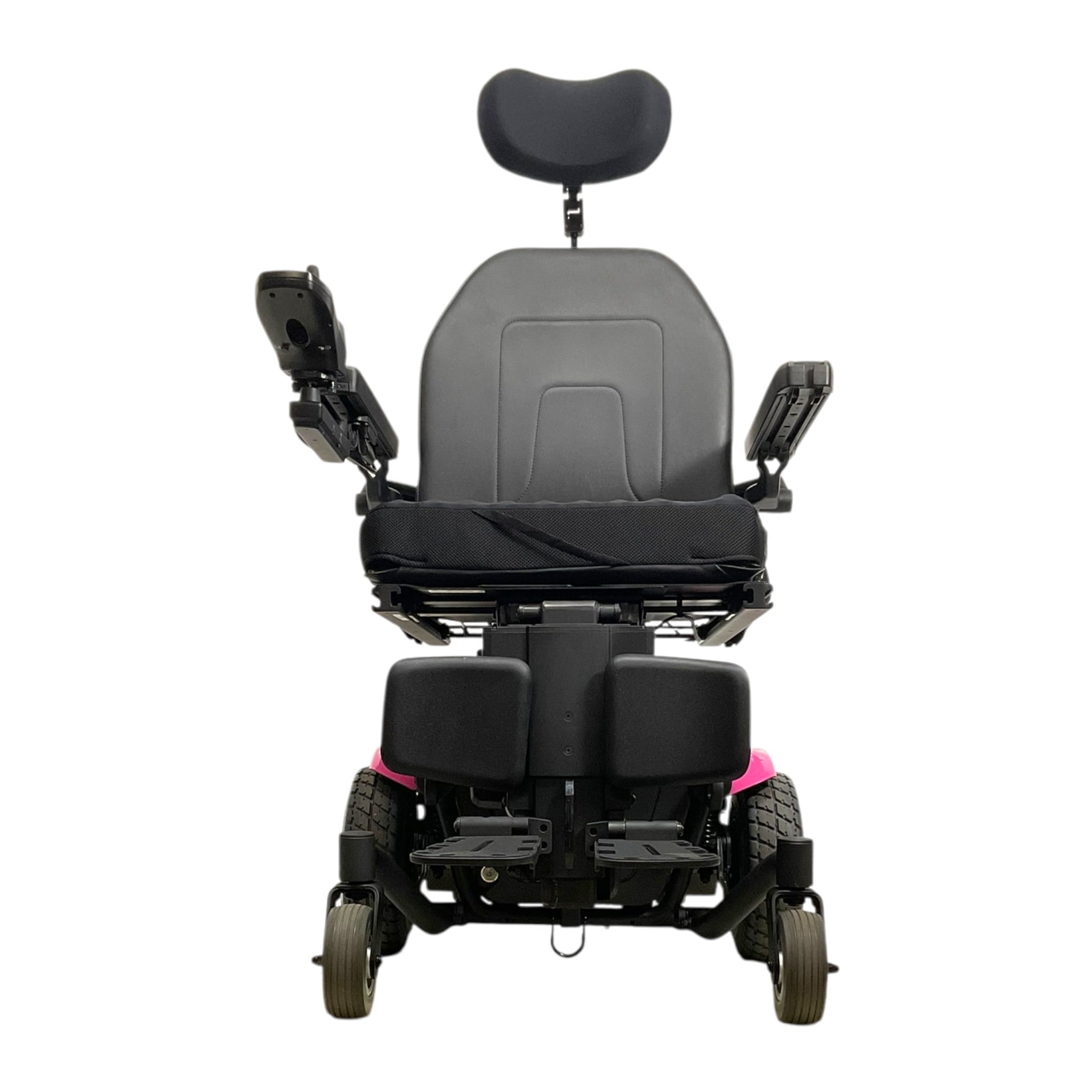 Front View of Pride Mobility Quantum J6 Power Chair