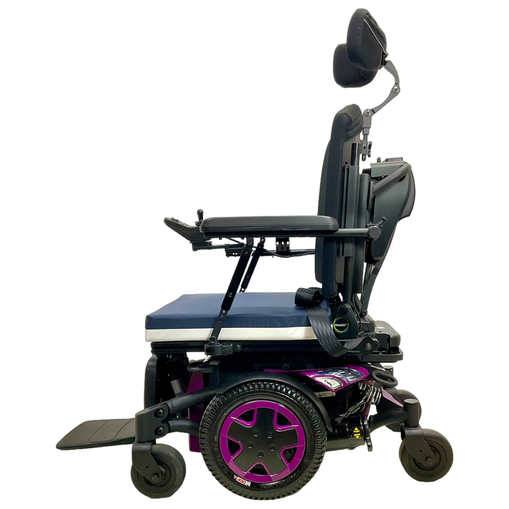 Left profile view of Invacare TDX SP2