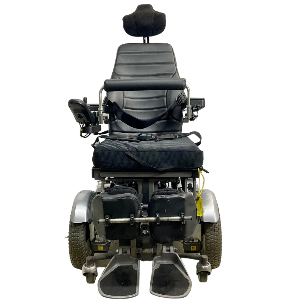 Front view of Permobil C500 VS power chair