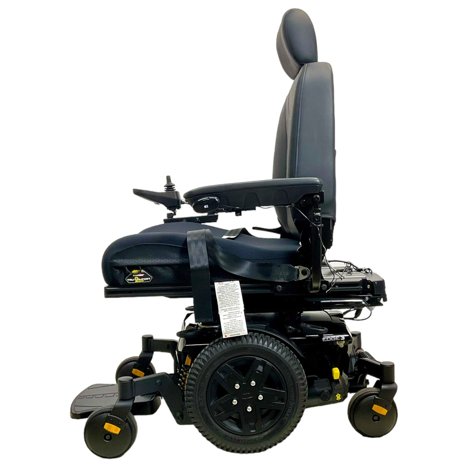 Left profile view of Pride Quantum Q6 Edge 3 power chair