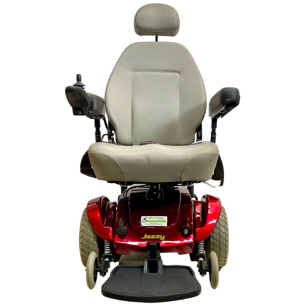Front view of Pride Jazzy Select power chair