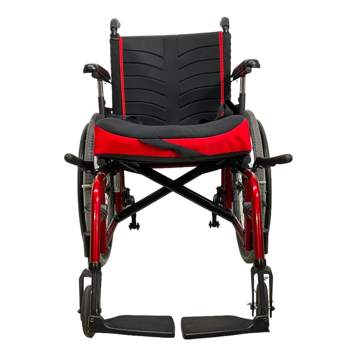 Front view of Quickie 2 manual wheelchair