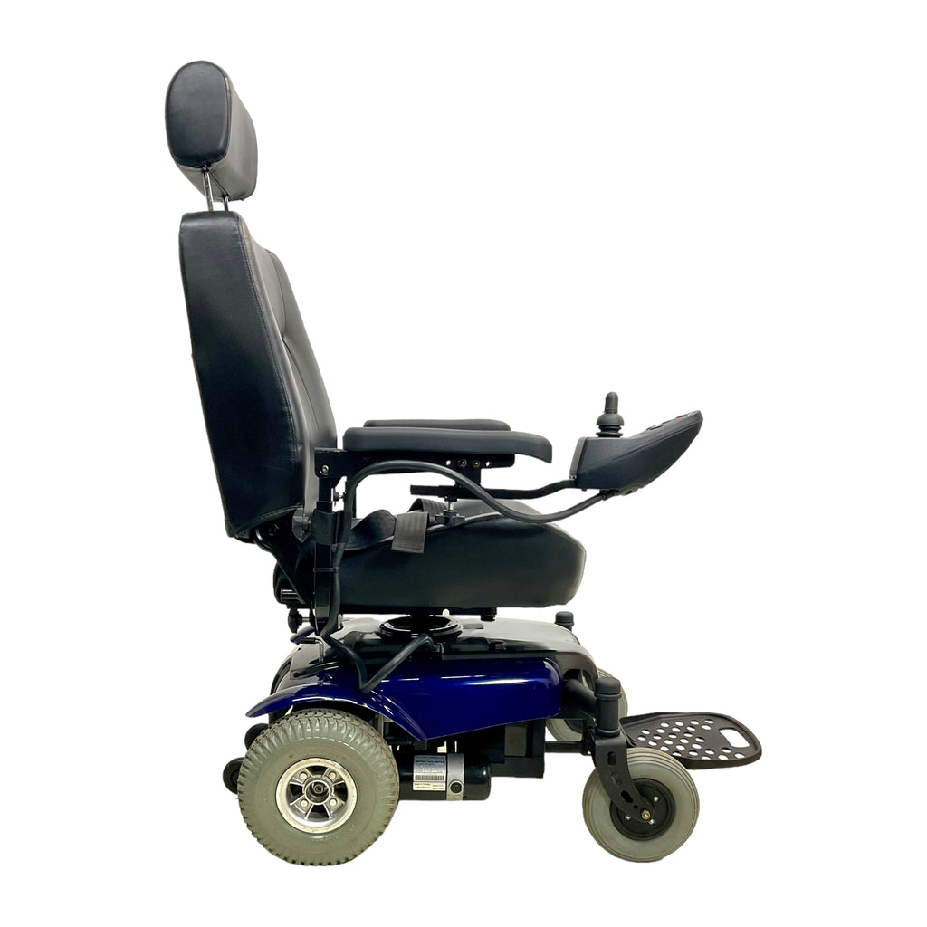 Right profile view of ActiveCare Medalist power chair
