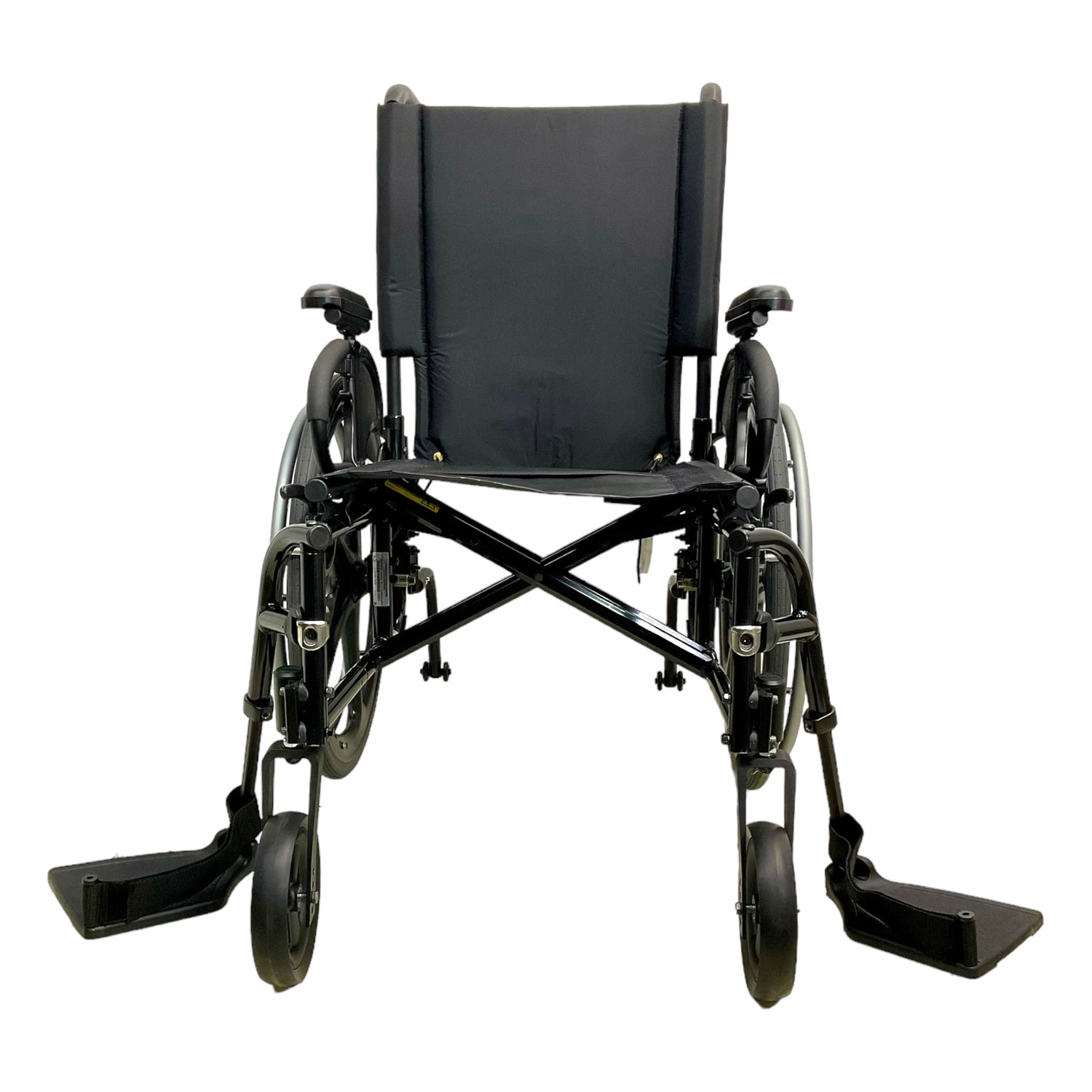 Quickie 2 swing-away leg rests