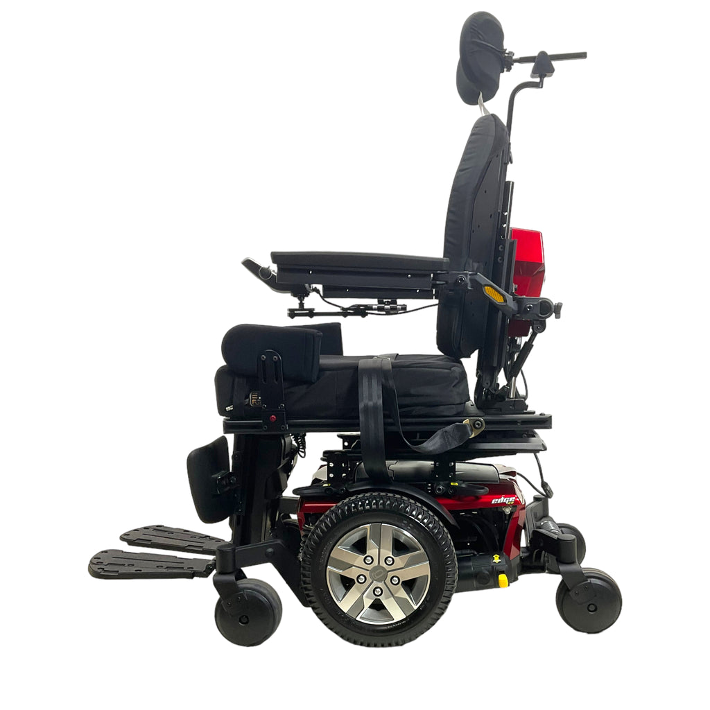 Left side view of Pride Mobility Quantum Q6 Edge 2.0 power chair