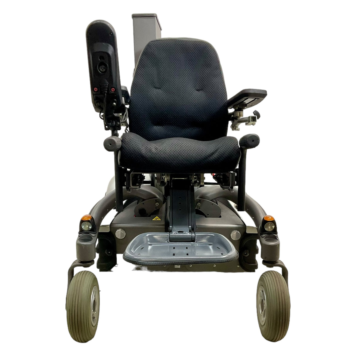 Front view of Permobil K450 MX power chair