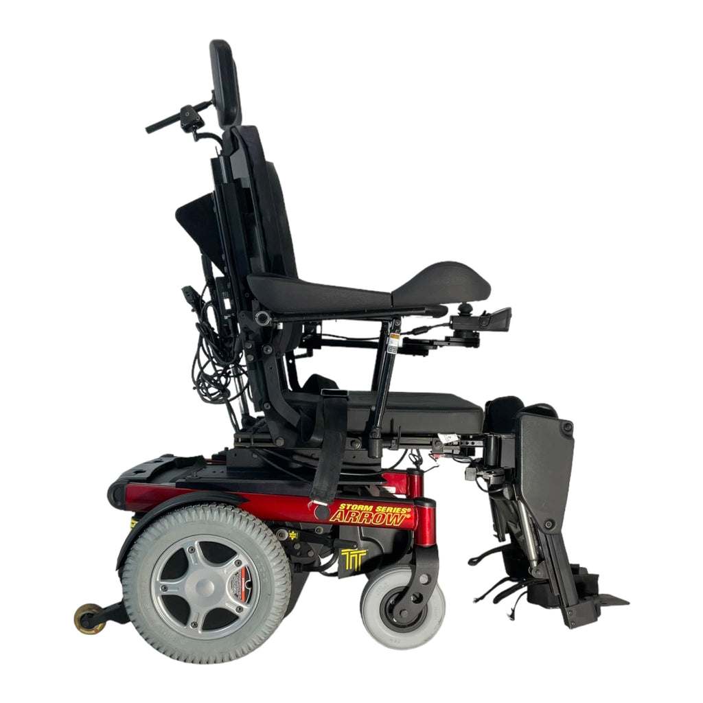 Right profile view of Invacare Storm Series Arrow power chair