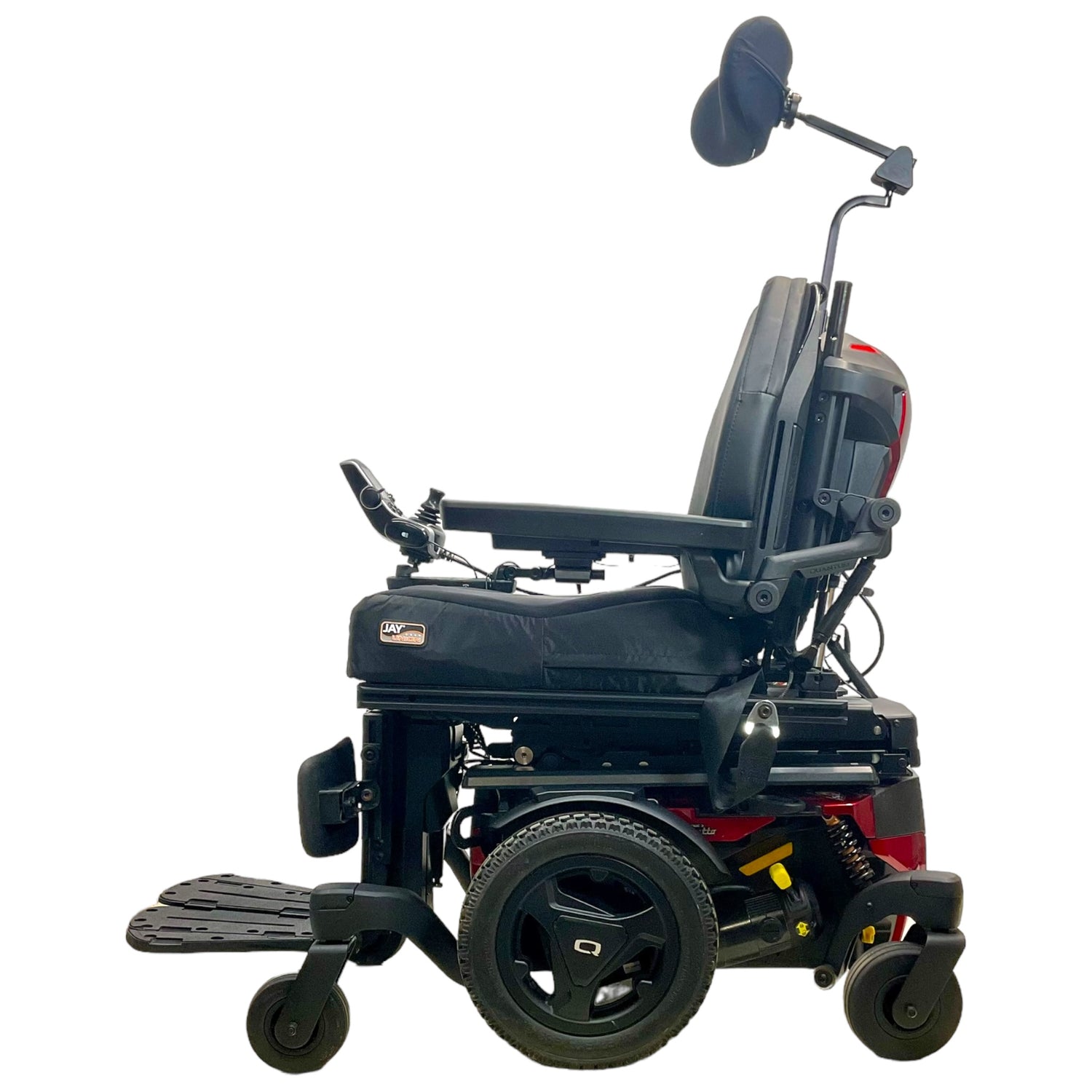 Left profile view of Pride Quantum Q6 Edge 3 Stretto power chair