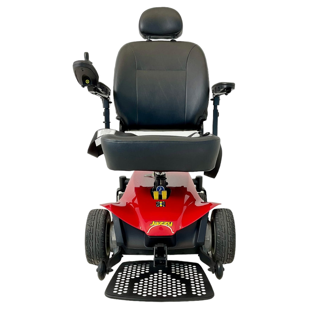 Front view of Pride Jazzy Elite ES power chair