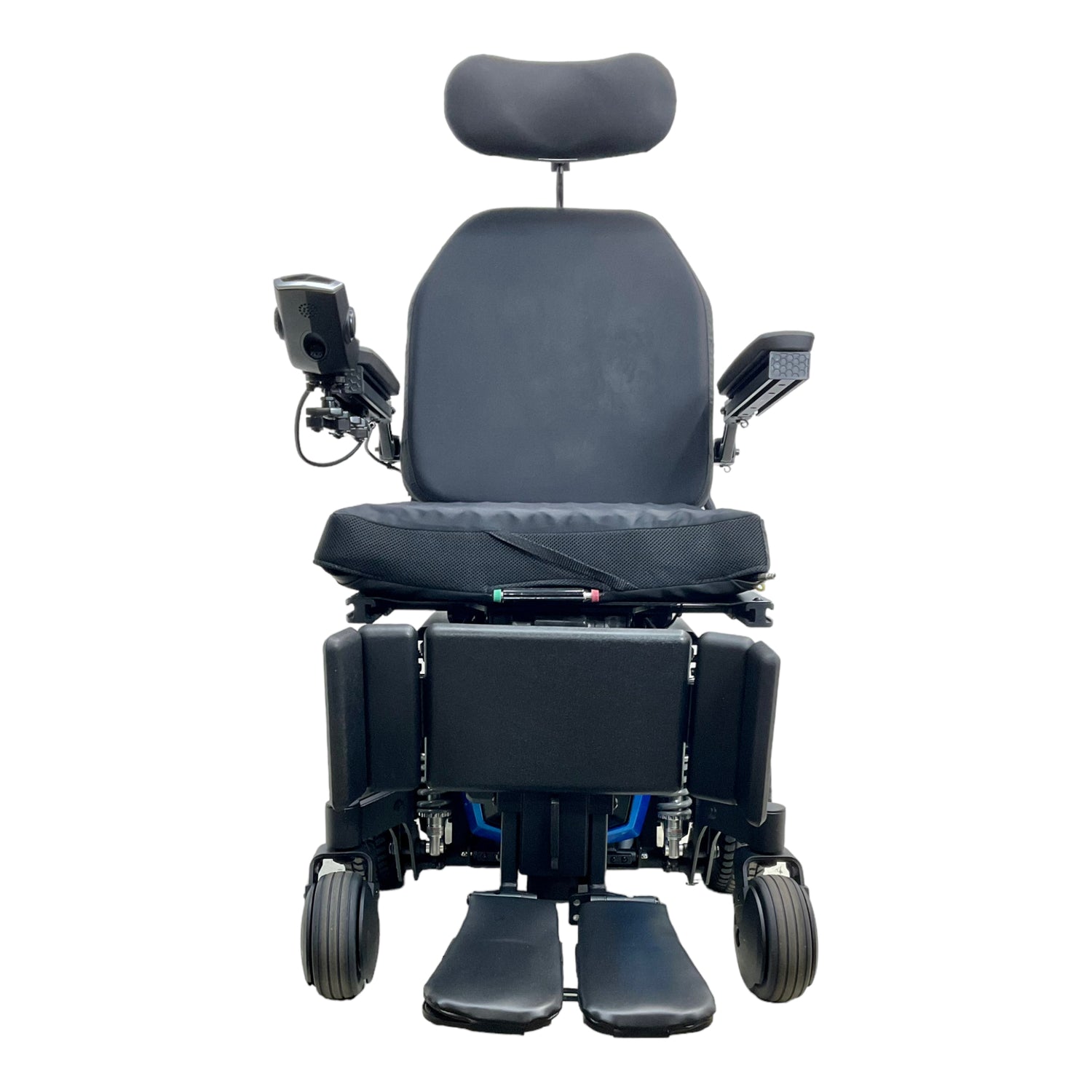 Front view of Pride Quantum Q6 Edge 2.0 power chair