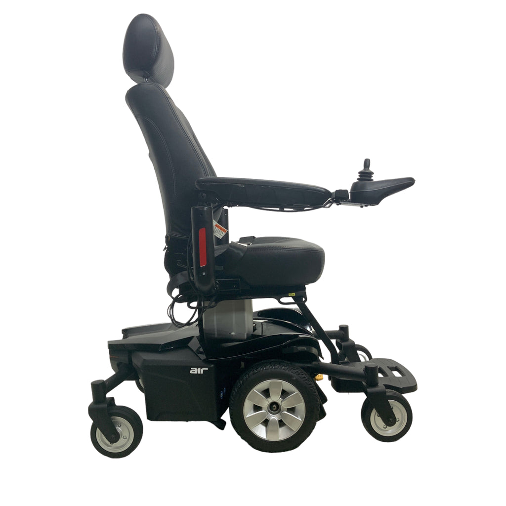 Right side view of Pride Mobility Jazzy Air