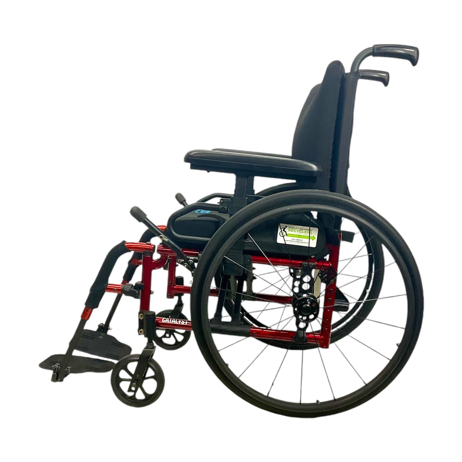 Left side view of Ki Mobility Catalyst 5Vx