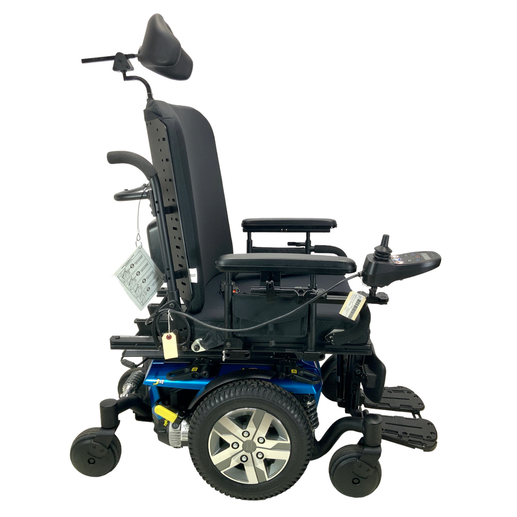 Right side view of Pride Mobility Quantum J4 power chair