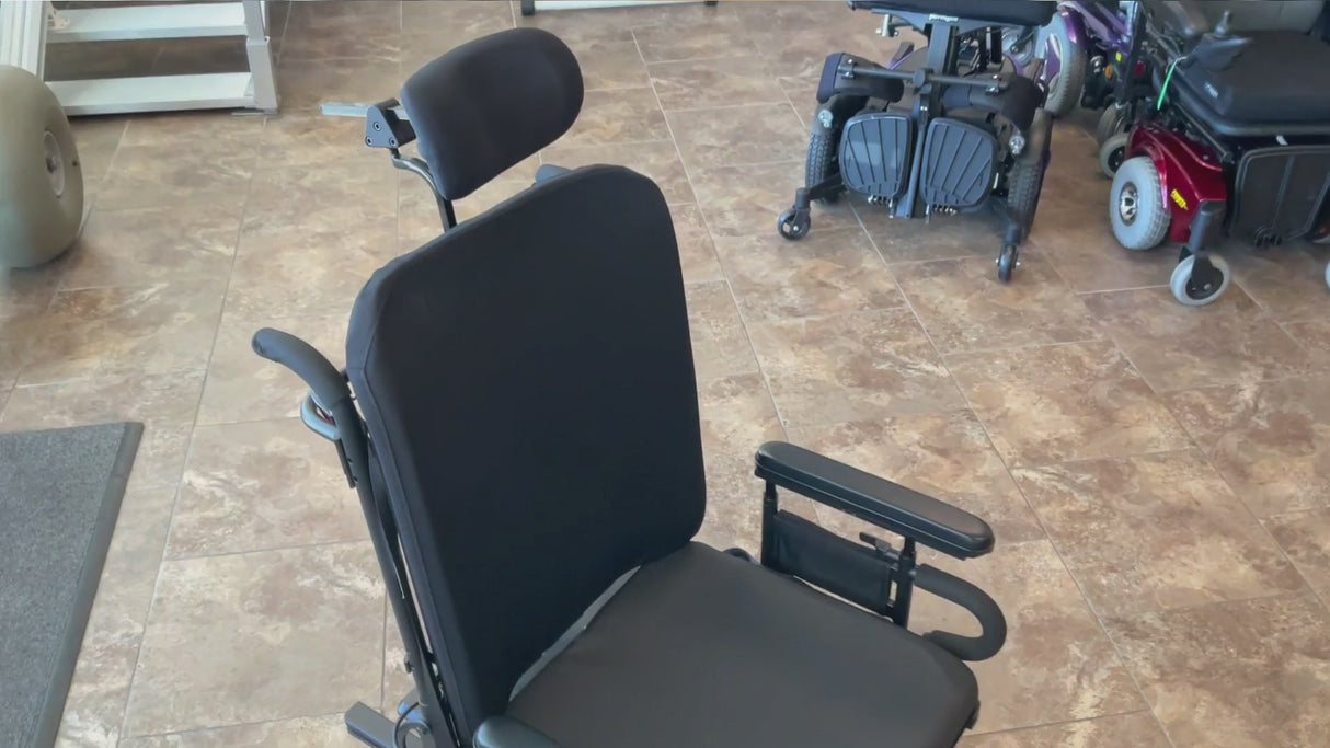 Mint-Condition 2022 Pride Mobility Quantum J4 Power Wheelchair | Tilt & Power Legs