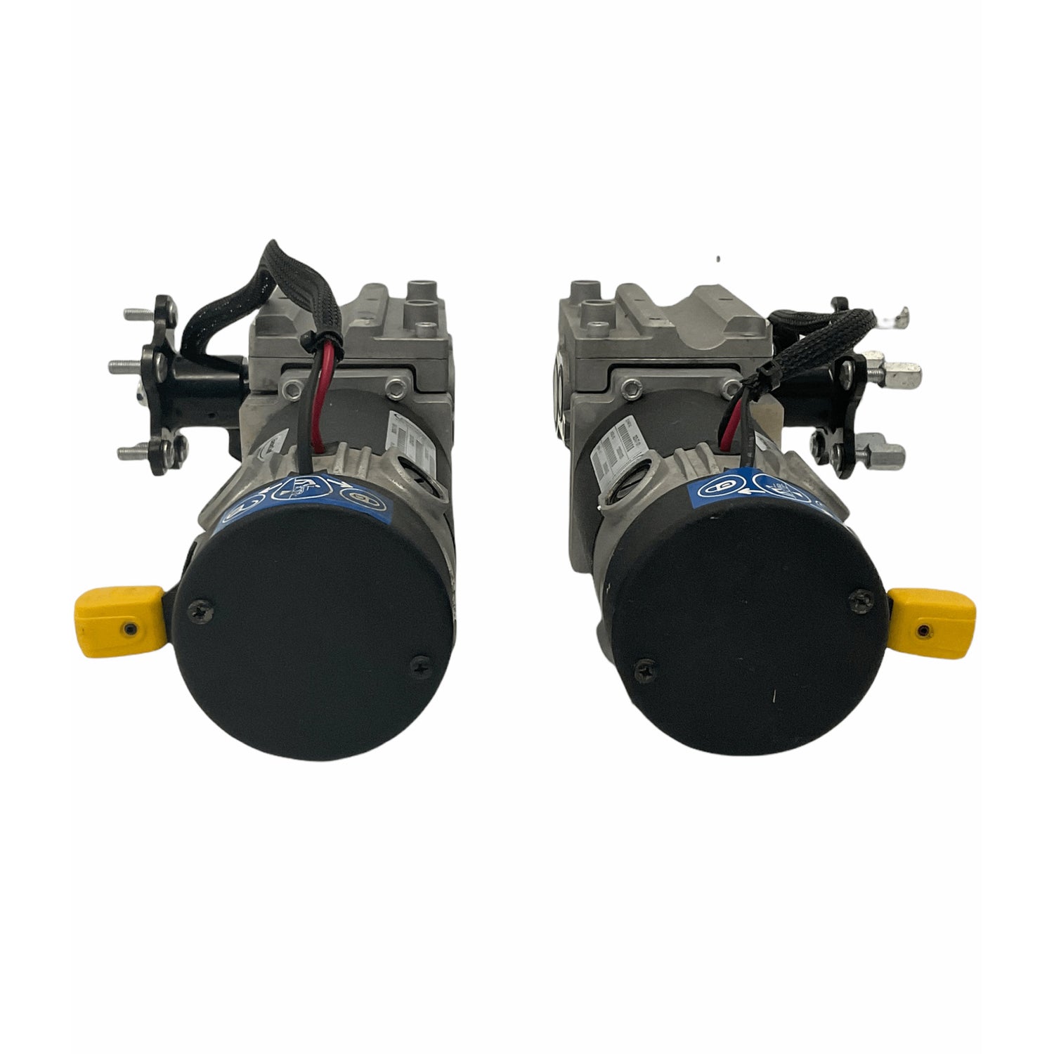 front view of the motors for a Quantum 6000z power chair